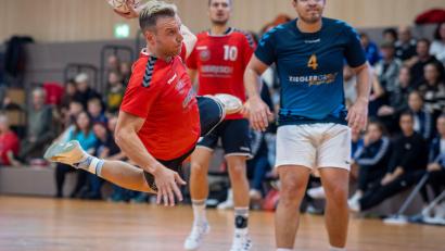 Bild: Guenter Uschold
Fabian Steininger trug sich beim Sieg in Weiden mit sieben Treffern in die Torschützenliste ein.