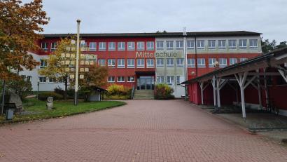 Bild: sne
Für die Nutzung des Mittelschulgebäudes muss Miete in Höhe von 173.653 Euro zahlen.