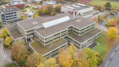 Bild: Thilo Hierstetter
Wie es CSU-Fraktionsvorsitzender Patrick Fröhlich formulierte, gehöre auch die Generalsanierung der Krötensee-Mittelschule für geschätzte 20 Millionen Euro – oder gar ein Neubau – zu den kommenden großen finanziellen Herausforderungen der Stadt Sulzbach-Rosenberg.