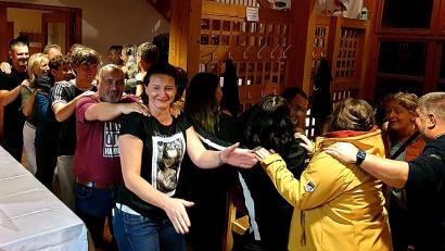 Bild: R. Kreuzer
Die EAW Siedler starten eine Polonaise beim Zoiglfest