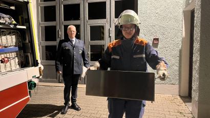 Bild: pi
Die Feuerwehrjugend ist aufmerksam bei der Sache, um ein gutes Ergebnis abzuliefern.