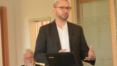 Bild: bey
Sebastian Graef bei seinem Referat "Männer 2.0 - Mannsein heute".