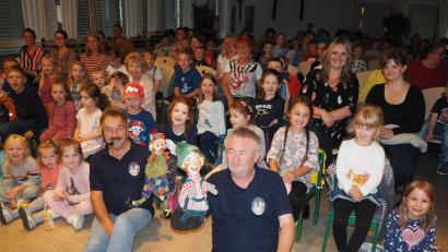 Bild: krb
Kasperltheater im Kinderferienclub Neustadt. Die Einnahmen kommen der Hilfsaktion "Lichtblicke" zugute.