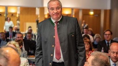Archivbild: Nicolas Armer
Der Präsident des Bayerischen Bezirketags, Franz Löffler (CSU)
