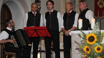 Bild: exb/Kath. Kirchenstiftung St. Georg
Alpenländische Musik vom Feinsten beim Altbayerischen Adventssingen