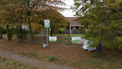 Bild: rw
Der Spielplatz in der Schloßstraße in Erbendorf wird erneuert.