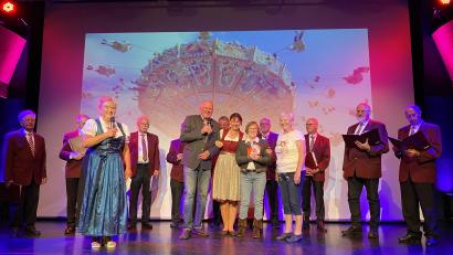 Bild: Verena Baumer/exb
Beim Oktoberfest für Senioren sorgen der Gesangsverein Ammerthal und eine Modeschau für Unterhaltung.