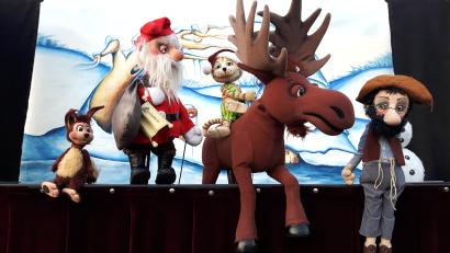Bild: Tim Sperlich/exb
Pettersson und Findus auf Weihnachtstour.