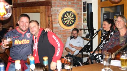 Bild: Hirsch
Gute Stimmung herrscht beim Kneipenfestival in der Schwandorfer Innenstadt.