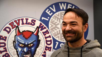 Archivbild: gb
Devils-Trainer Trainer Sebastian Buchwieser wurde für ein Spiel gesperrt.