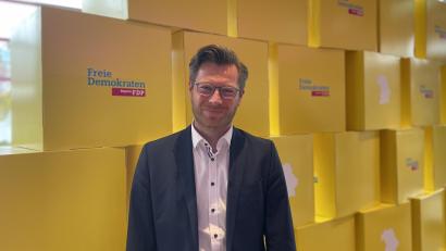 Bild: Nils Ganzmann
Christoph Skutella wurde beim Parteitag mit großer Mehrheit zum neuen Generalsekretär der Bayern-FDP gewählt.
