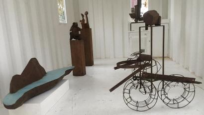 Bild: Heiko Herrmann/exb
Die Skulpturen-Ausstellung in Pertolzhofen findet bereits das vierte Jahr in Folge statt.