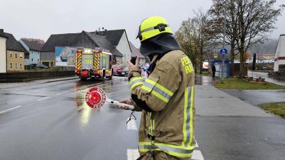 Bild: blm
Nach einem Unfall am Montagmorgen musste die Lohestraße in Sulzbach-Rosenberg zeitweise gesperrt werden.