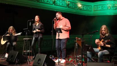 Bild: mfh
Der Abend mit "Felix Gleixner & Friends" im Stadttheater Amberg war ein musikalisches Kleinod.