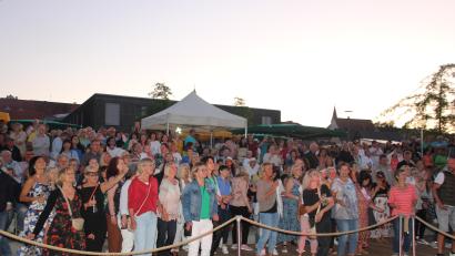 Archivbild: kro
Mächtig was los war beim Kultursommer 2023 im Fischhofpark, wie hier bei der "Italienischen Nacht".