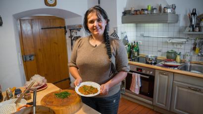 Bild: Marina Gube
Wildbret ist so ein unglaublich vielseitiges Lebensmittel. Deswegen macht Maria Kraus ein "wildes" Curry-Gericht daraus.
