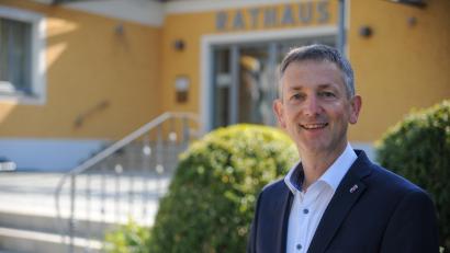 Bild: Andreas Brückmann
Ursensollens Bürgermeister Albert Geitner feiert am Donnerstag, 1. Juni, seinen 50. Geburtstag.