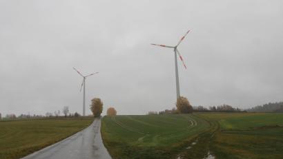 Bild: pi
In Waidhaus sollen weitere Windkraftanlagen entstehen. Die Stellungnahmen von Behörden und Träger öffentlicher Belange sind Thema im Marktgemeinderat.