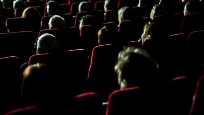Bild: Nicolas Armer/dpa
Einen afrikanischen Filmabend gibt es am Samstag, 18. November, ab 18 Uhr (Einlass) im Ring-Theater in Amberg.