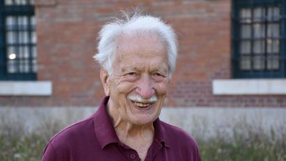 Bild: Birigt Mair/exb
Ernst Grube hat als Kind den Holocaust überlebt. Als Zeitzeuge hält er auch mit 91 Jahren noch viele Vorträge. Das Gespräch in Amberg am 20. November ist bereits ausgebucht.