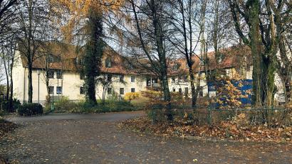 Bild: wro
Auf der Suche nach einem Quartier für Geflüchtete stufte Bürgermeister Toni Dutz die Jugendherberge bei Falkenberg als ideal ein.
