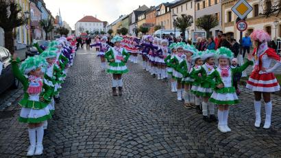 Archivbild: do
Die fünf Garden und die Tollitäten der Eschenbacher Faschingsgesellschaft fiebern der Hochsaison der Fastnacht-Session 2024 entgegen. Der Veranstaltungskalender ist schon gut gefüllt.