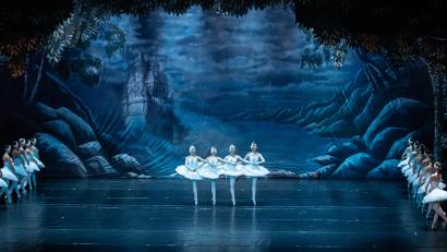 Bild: agenda production/exb
Das Royal Classical Ballet bringt "Schwanensee" auf die Bühne des Amberger Kongresszentrums.