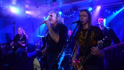 Bild: Kunz
"Old Boy and the rocking Guys" treten im "Parapluie" in Weiden auf.