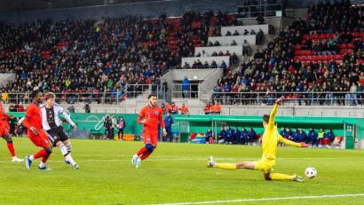 Bild: Sascha Janne
in dieser Szene macht Wanner (weißes Trikot, Nummer 17) das 1:0.