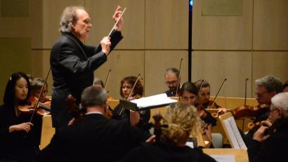 Bild: Kunz
Sieht klassisch aus, hört sich aber sehr modern an: Das Sinfonieorchester der Stadt Weiden spielt "Game Tunes".
