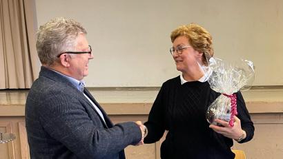 Bild: Tatjana Walter, RTO/exb
Realschuldirektor German Helgert dankte MdEP Monika Hohlmeier für ihren Vortrag an der Realschule Kemnath.
