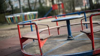 Bild: Marius Becker/dpa
Die Dorfgemeinschaften Lauterbach und Dippersreuth stellten bei der Gemeinde Mähring den Antrag zur Ausstattung des Kinderspielplatzes im jeweiligen Ort.