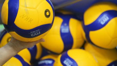 Bild: Soeren Stache/dpa
Die Vohenstraußer Volleyballerinnen müssen nach Kronach.
