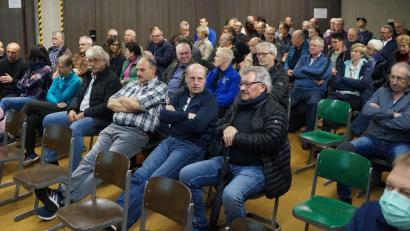 Bild: wel
Eine große Zuhörerschaft verfolgte die Bürgerversammlung