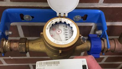 Bild: Andreas Hummel/dpa
In den Fokus der öffentlichen Sitzung des Zweckverbandes zur Wasserversorgung „Oberes Fichtelnaabtal“ rückten auch die Funkwasserzähler.
