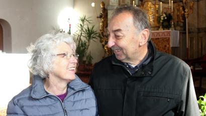 Bild: wro
Franziska und Werner Härtl leben in Wiesau. Geheiratet haben sie vor 40 Jahren. Im September feierten sie das Jubiläum Rubin-Hochzeit.
