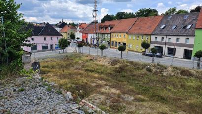 Archivbild: Lowak
Wie geht es mit dem Oberpfälzer Hof in Windischeschenbach weiter? Bauherr Ralf Schneeberger nahm in der Bürgerversammlung Stellung.