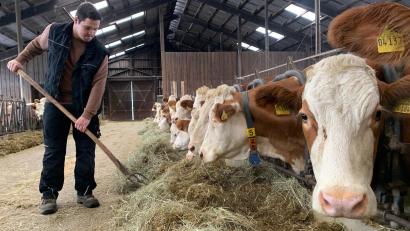 Bild: pmua
Landwirt Julian Krauß plant den Hof seiner Eltern in den nächsten Jahren zu übernehmen.