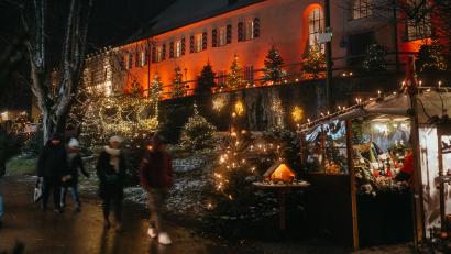 Bild: Linda Gschrey/exb
Für die romantische Stimmung auf dem Weihnachtsmarkt spielt die richtige Beleuchtung eine wichtige Rolle.