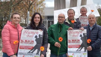 Bild: Gartenbaugruppe Weiden/exb
Bereits zum 42. Mal findet der Große Blumenball statt.