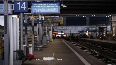 Bild: Lukas Barth/dpa
Der Zugverkehr von und zum Münchner Hauptbahnhof wurde vorübergehend eingestellt.