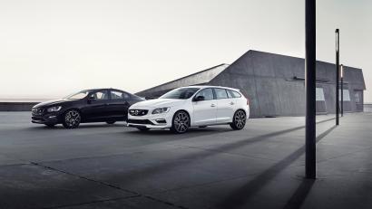 Bild: Volvo/dpa
Schicker Schwede im Doppelpack: Der Volvo S60 und sein Kombi-Pendant V60 (rechts).