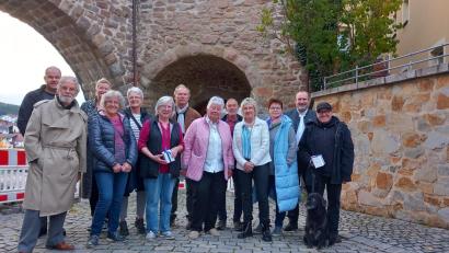 Bild: Kerstin Ehemann/exb
Die Mitwirkenden an der Nabburger Pop-Up-Galerie im Obertor zeigt das Foto.