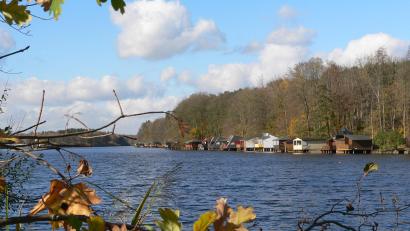 Bild: rn
Für ihre "Sommerresidenzen" am Rußweiher haben Bootshausbesitzer künftig deutlich höhere Pachtgebühren zu entrichten.