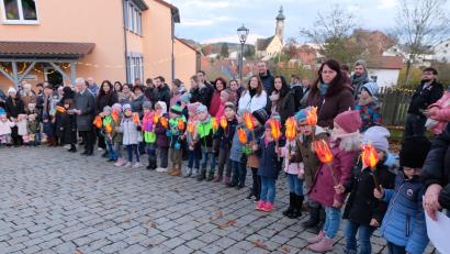 Bild: le
Der evangelische Kindergarten in Floß feiert den Martinstag.