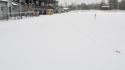 Bild: Petra Hartl
Auch wenn die Stadt Amberg 2024 finanziell noch ganz gut dasteht: Frostig schaut es wegen der unsicheren Förderung für die Leichtathletikanlage im FC-Stadion aus.