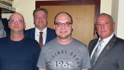 Bild: jp
Die Kastler Reservisten haben eine neue Führung (von links): Vorsitzender Christian Bäuml, Bürgermeister Stefan Braun, Zweiter Vorsitzender Thomas Fink und Werner Gebhardt vom Landesreservistenverband.