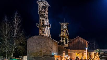 Bild: Karl-Heinz Schmid/exb
Der Grubenadvent auf dem Bergwerksgelände Maffei punktet mit einer einzigartigen Atmosphäre.