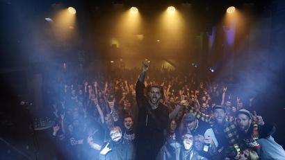 Bild: Rock ’n’ Fucking-Roll Pictures/Sven Schmidbauer/exb
Volles Haus hatte „Save The Scene“ bei seiner Veranstaltung in der Stadthalle Waldsassen. Die Band „Ghostkid“ (Bild) beendete das Programm.