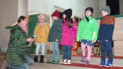 Bild: wrm
Die Martinsfeier der Kinderoase St. Emmeram ist bestens gelungen.